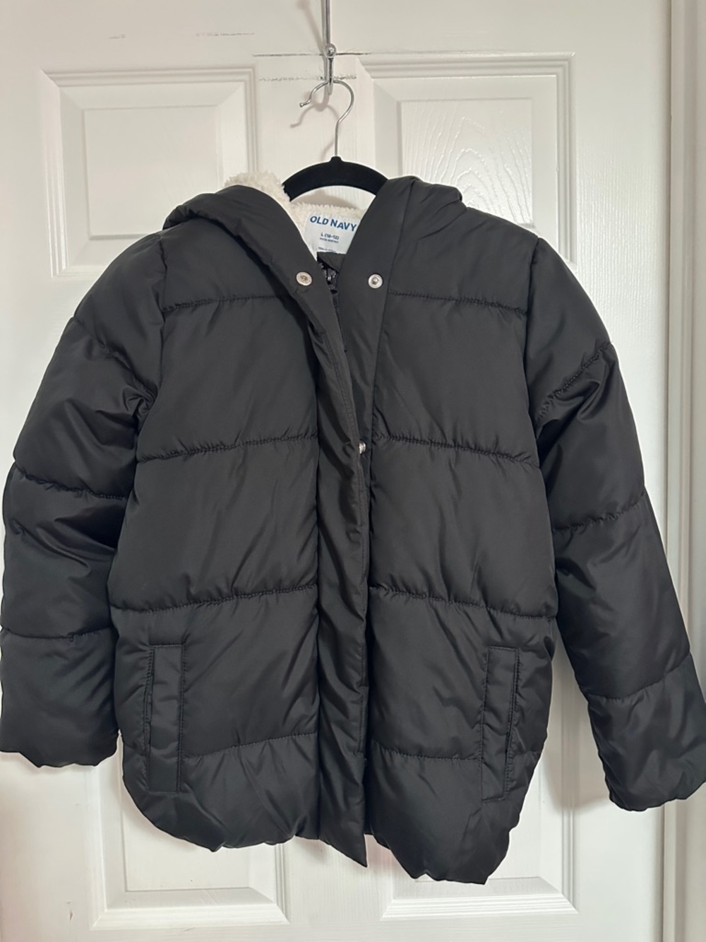 Old Navy Sherpa Jacket in Cream and Black